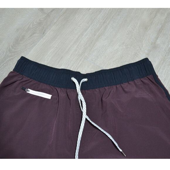 Leg3nd Discovery Men's Maroon & Black Athletic Shorts Size Large - Picture 2 of 6